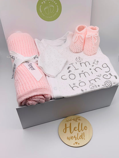 I’m Coming Home Newborn Gift Set