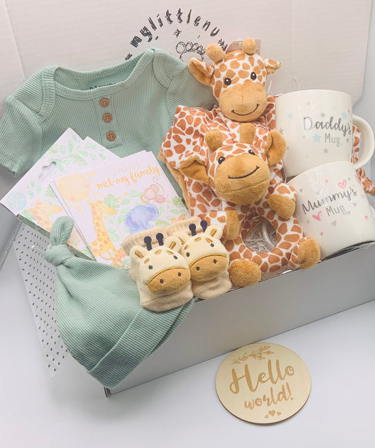 Little Giraffe Cuddles – Baby Gift Box (Unisex)